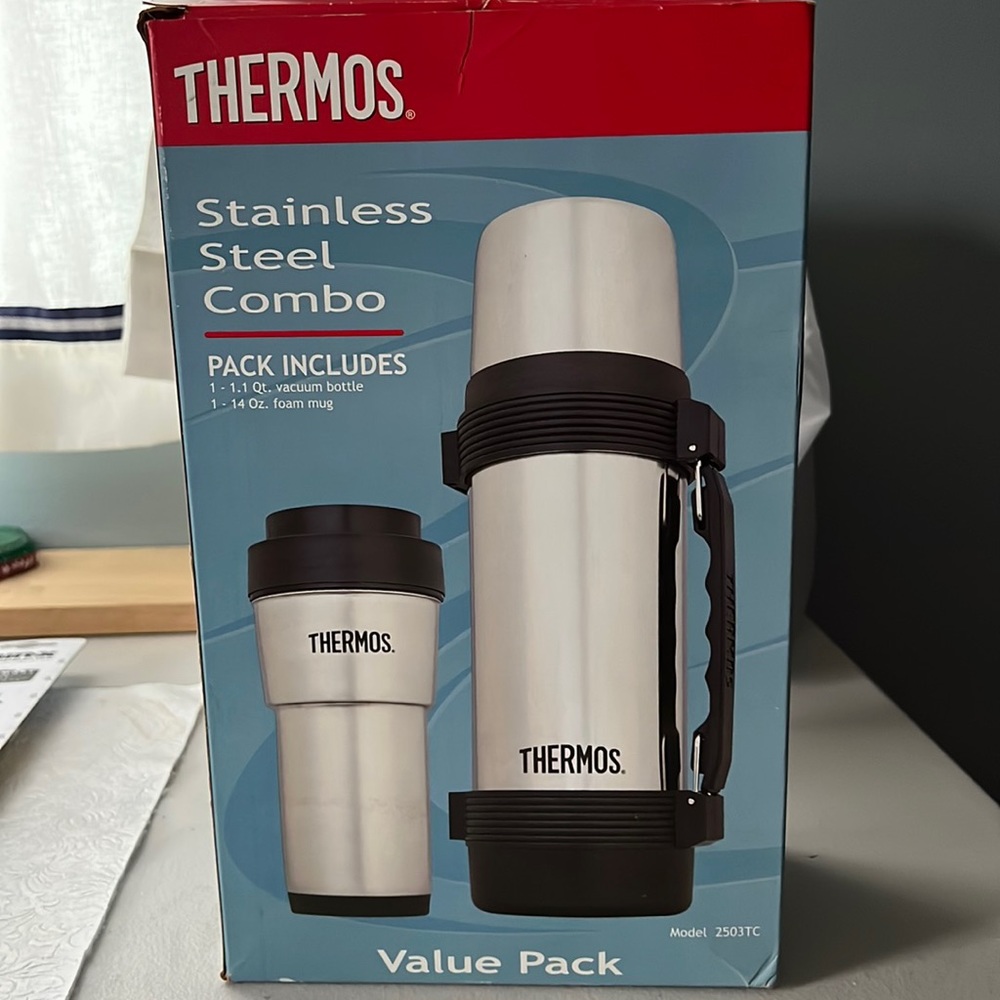 Thermos vacuum bottle and travel mug